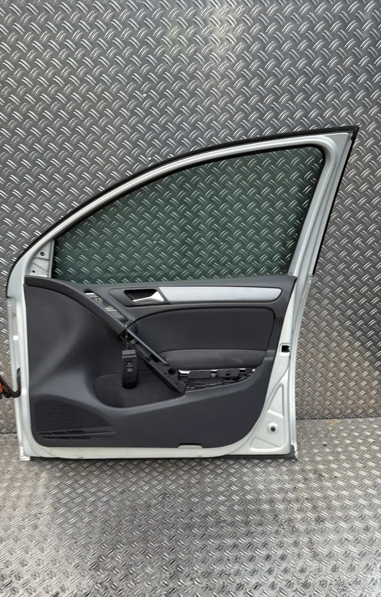 Porte avant droite Volkswagen GOLF VI (5K1) 1.2 tsi (2010-2012) occasion