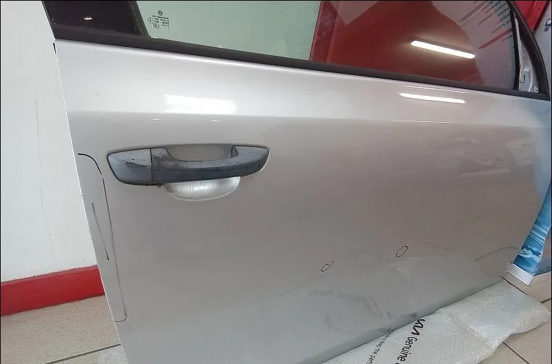 Porte avant droite Volkswagen GOLF VI (5K1) 1.6 tdi (2009-2012) occasion