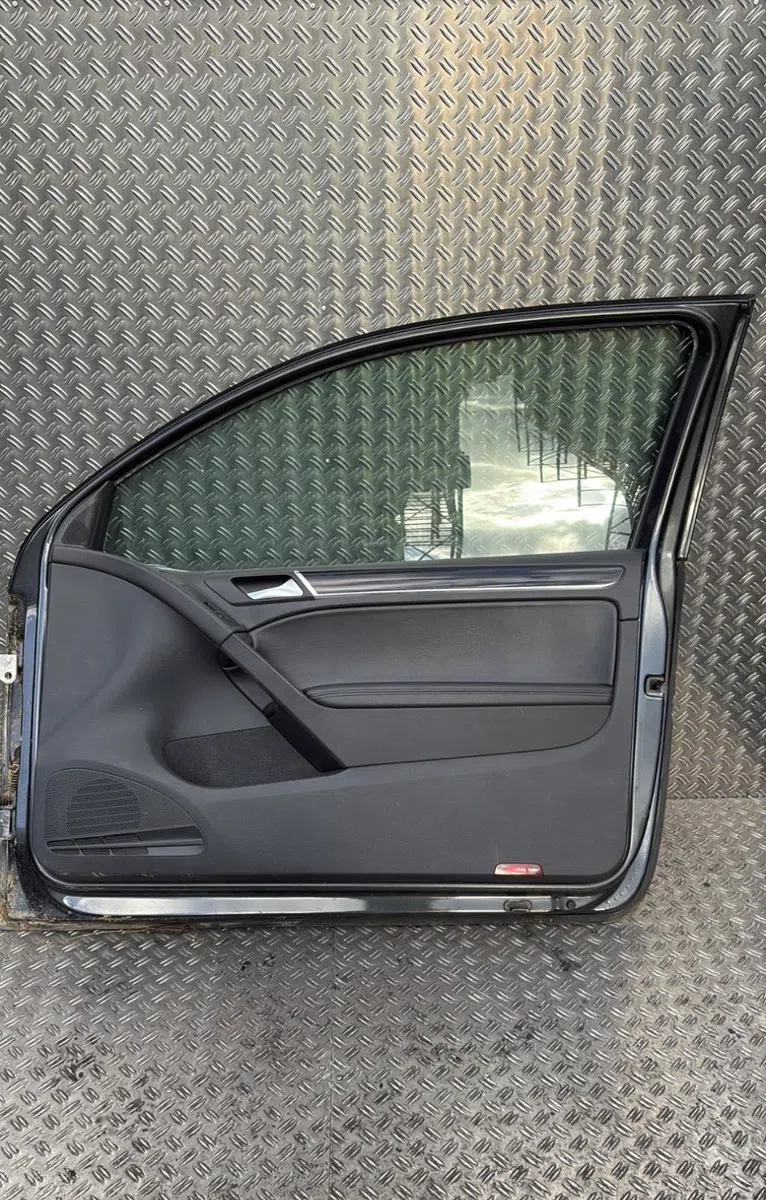 Porte avant droite Volkswagen GOLF VI (5K1) 2.0 tdi (2008-2013) occasion