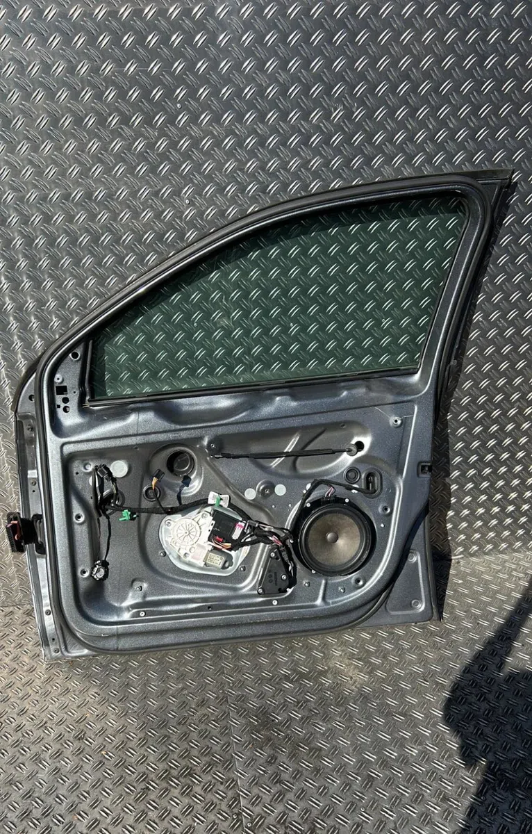 Porte avant droite Volkswagen GOLF VI Variant (AJ5) 2.0 tdi (2009-2013) occasion