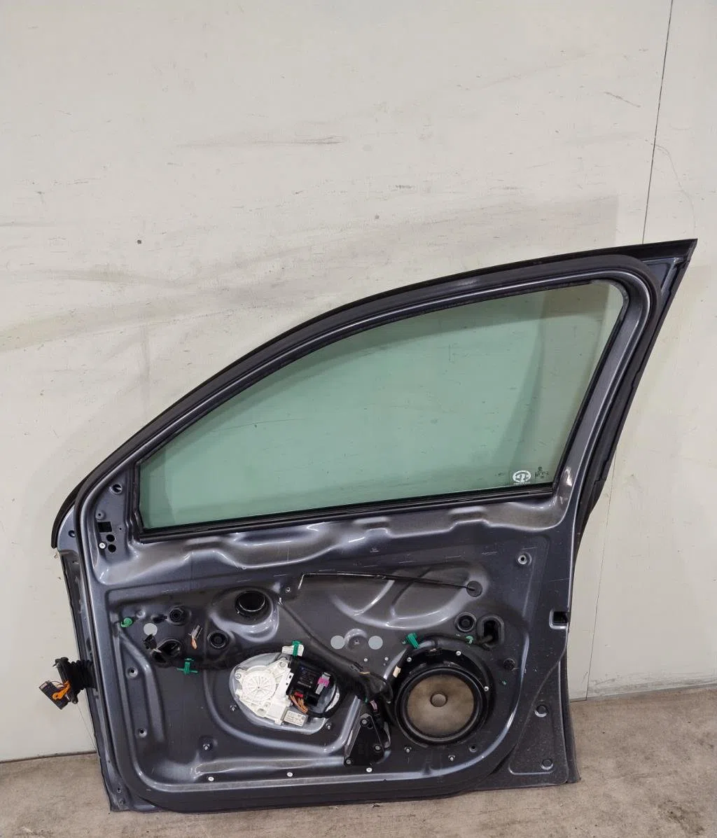 Porte avant droite VOLKSWAGEN JETTA 3  JETTA 3 occasion