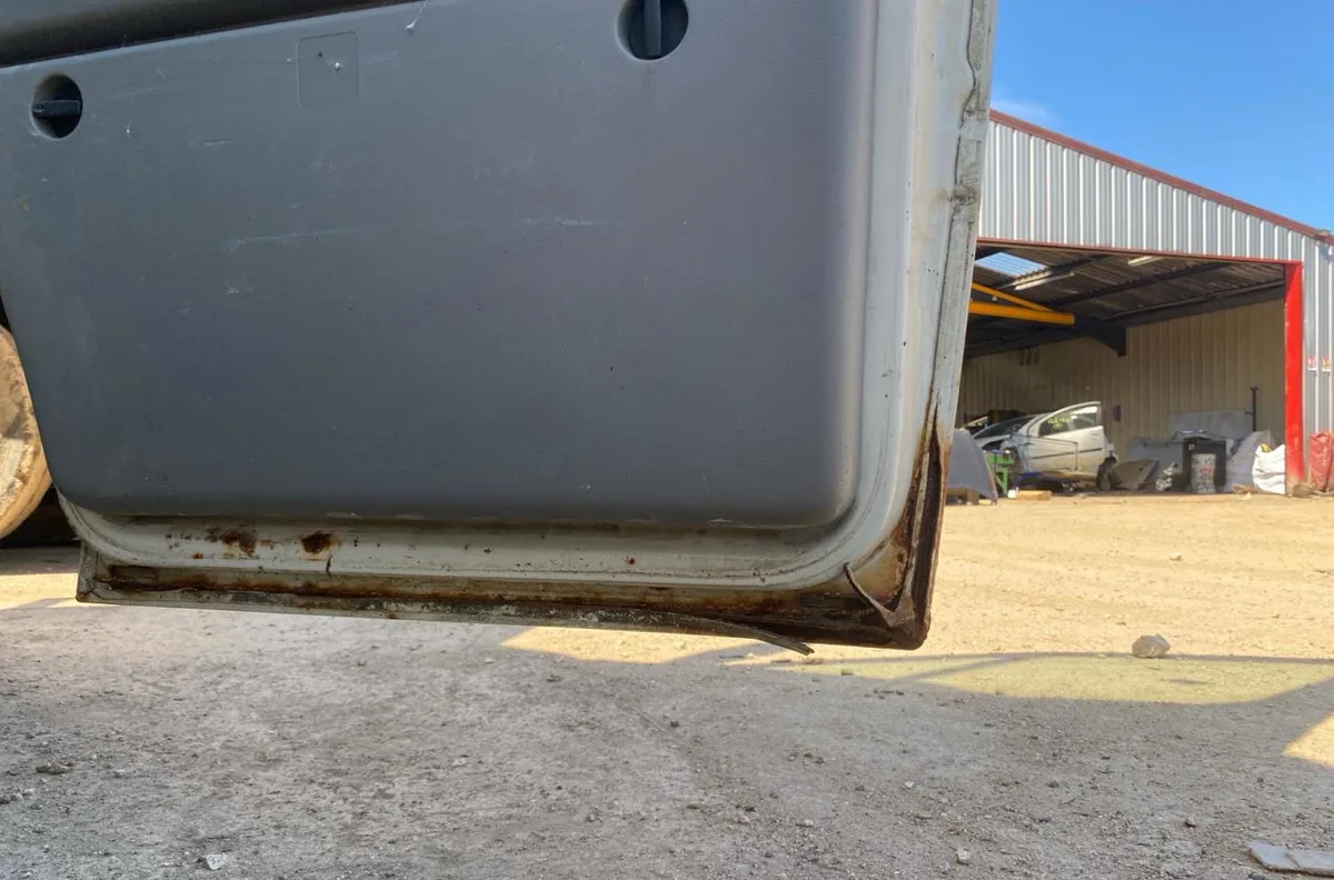Porte avant droite VOLKSWAGEN LT 2 occasion