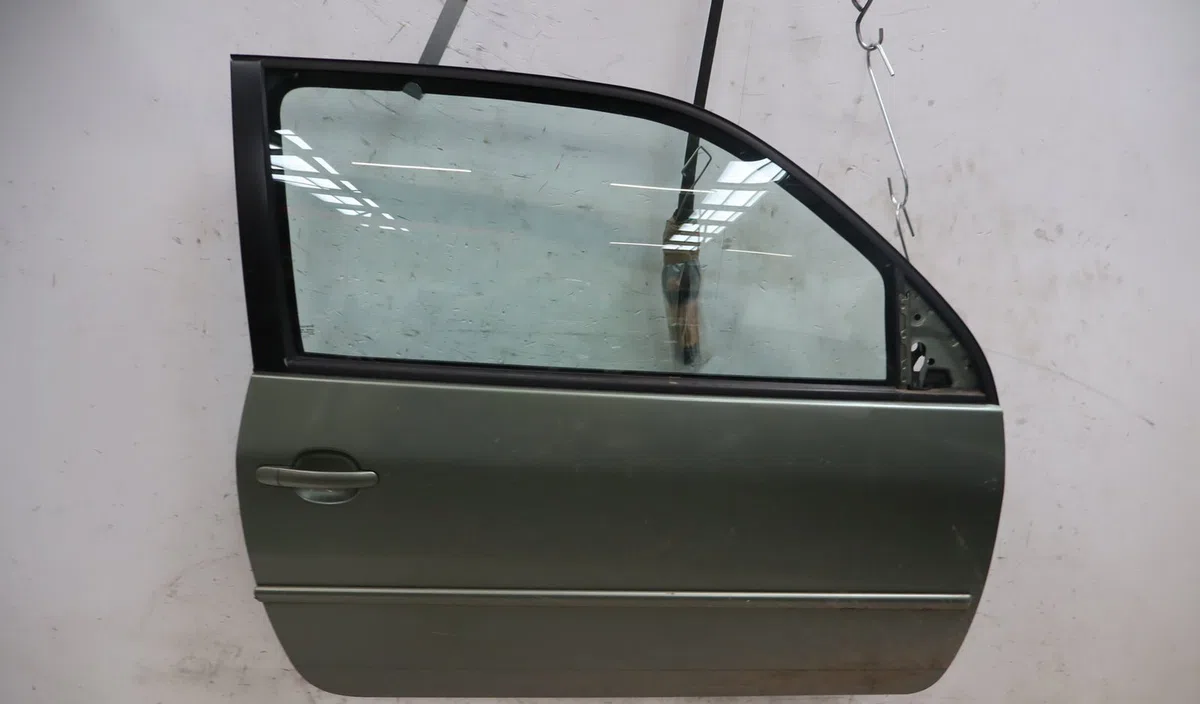 Porte avant droite Volkswagen LUPO I (6X1, 6E1) 1.4 (2000-2005) occasion