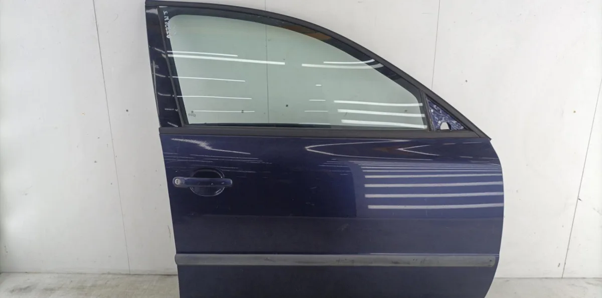 Porte avant droite VOLKSWAGEN PASSAT 4 PHASE 1 BREAK occasion