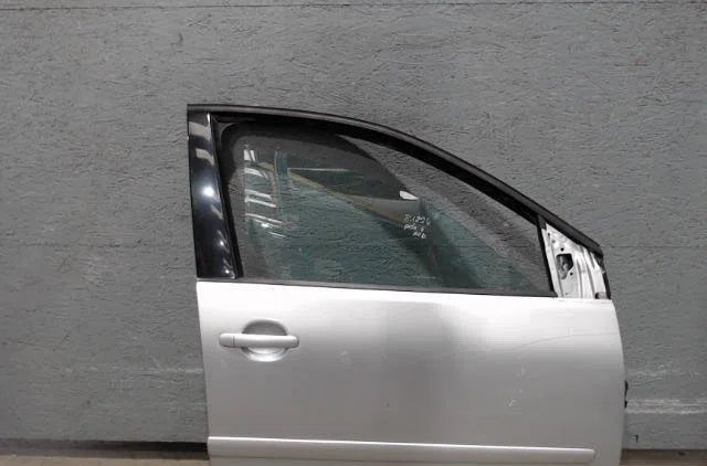 Porte avant droite VOLKSWAGEN POLO 4  POLO 4 PHASE 1 occasion