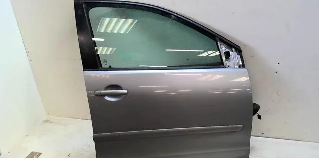 Porte avant droite Volkswagen POLO (9N_, 9A_) 1.4 tdi (2001-2005) 5 portes occasion