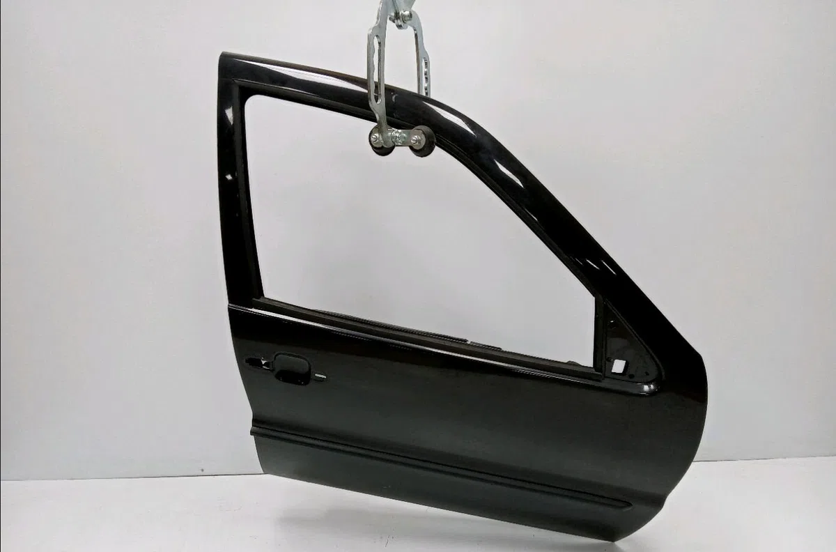 Porte avant droite Volkswagen POLO III (6N1) 55 1.3 (1994-1997) occasion