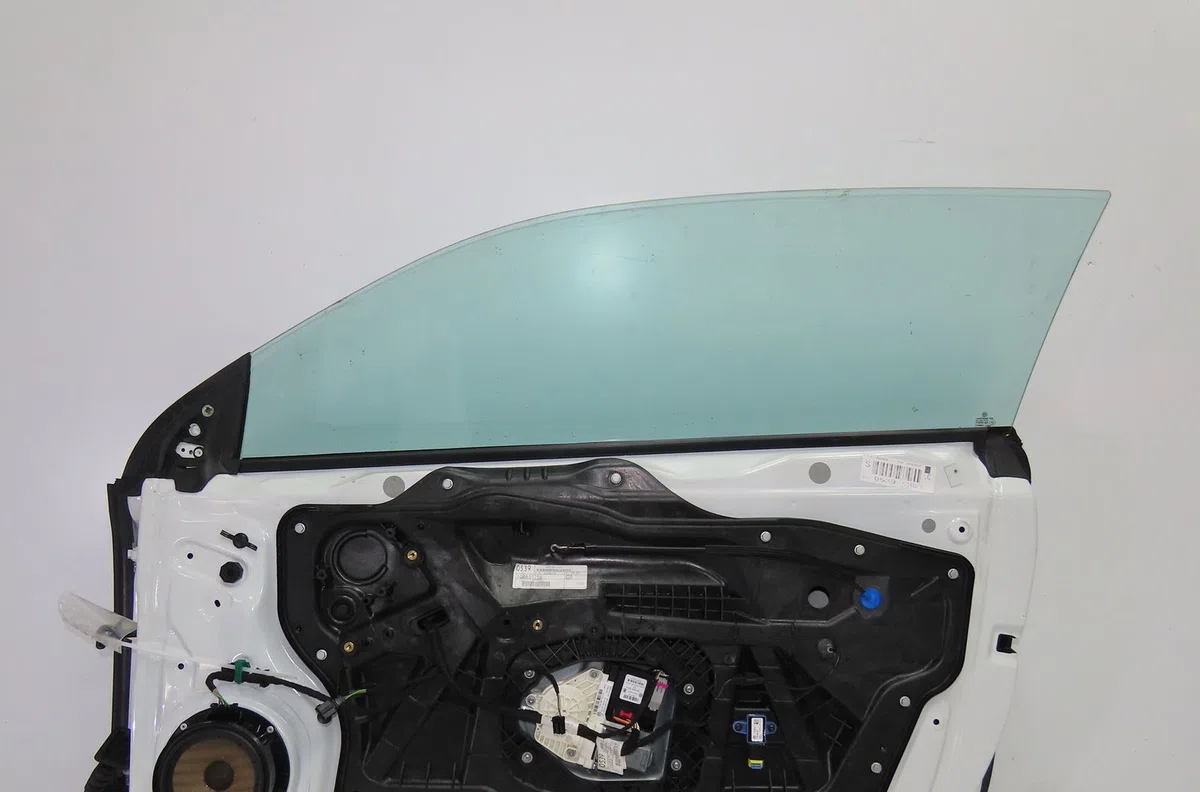 Porte avant droite Volkswagen SCIROCCO III (137, 138) 2.0 tdi (2010-2017) occasion