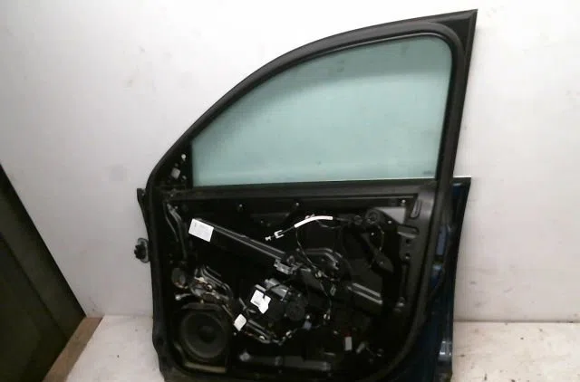 Porte avant droite Volkswagen TOUAREG (7LA, 7L6, 7L7) 2.5 r5 tdi (2003-2010) occasion