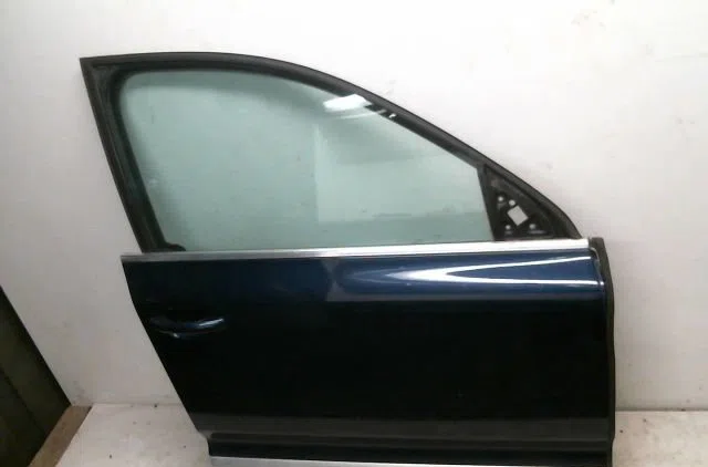 Porte avant droite Volkswagen TOUAREG (7LA, 7L6, 7L7) 2.5 r5 tdi (2003-2010) occasion