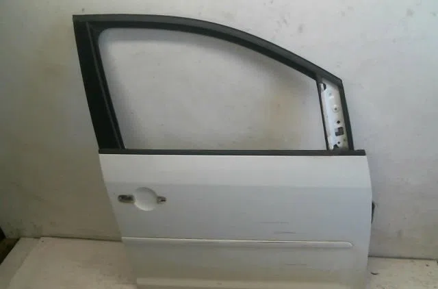 Porte avant droite Volkswagen TOURAN (1T3) 1.6 tdi (2010-2015) 5 portes occasion