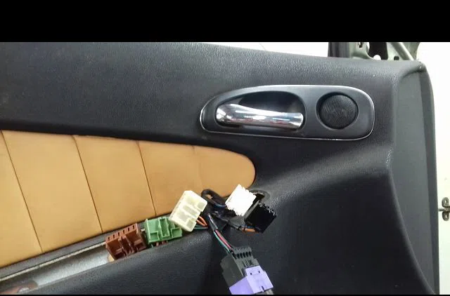 Porte avant gauche Alfa romeo 156 (932_) 1.9 jtd (932.a2b00, 932.a2c00) (2001-2005) occasion
