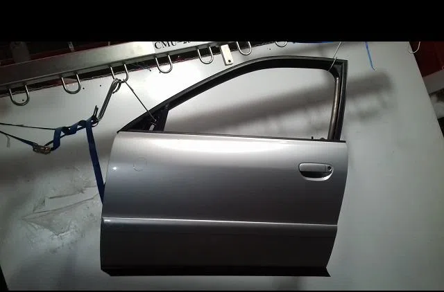 Porte avant gauche Audi A4 B5 (8D2) 1.9 tdi (1995-2000) occasion