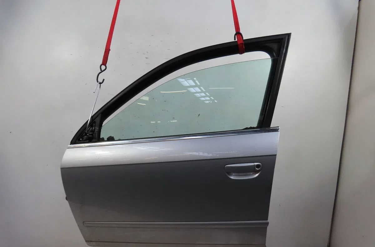 Porte avant gauche Audi A4 B7 (8EC) 2.0 tdi 16v (2004-2008) 4 portes occasion