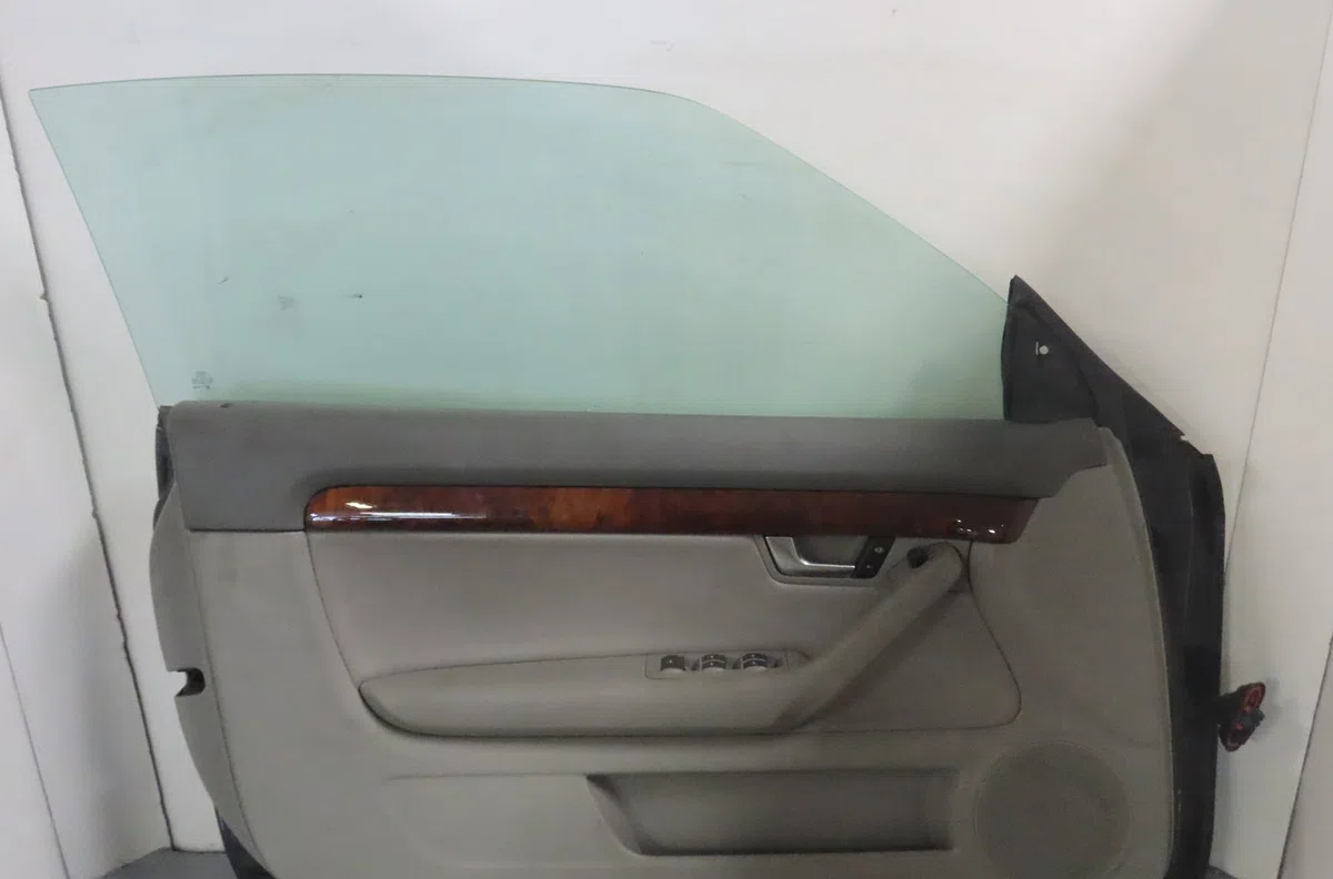 Porte avant gauche Audi A4 B7 Décapotable (8HE) 3.0 tdi quattro (2006-2009) occasion