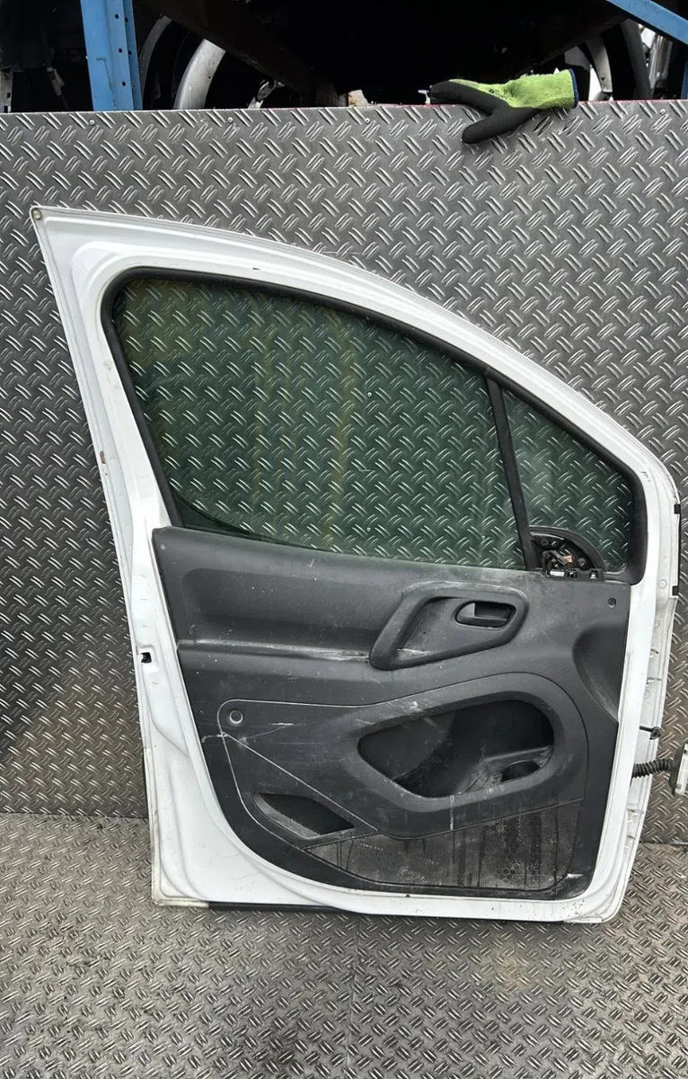 Porte avant gauche Citroen BERLINGO Camionnette-Monospace (B9) 1.6 hdi 90 16v (2008) 3 portes occasion