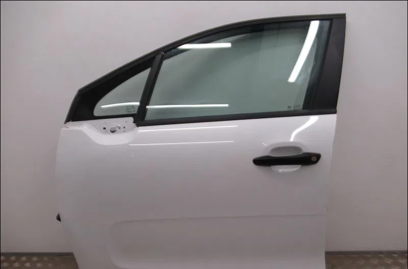 Porte avant gauche Citroen C3 III (SX) 1.2 vti 68 (2016) 5 portes occasion