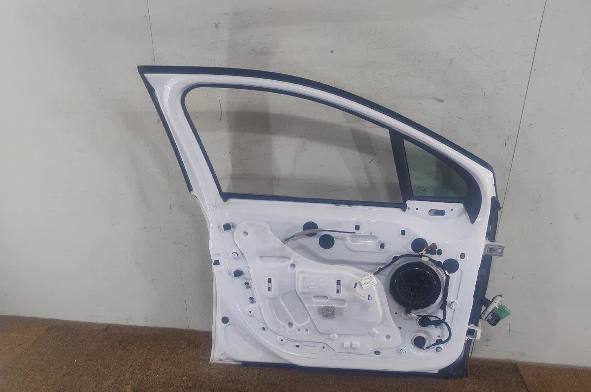 Porte avant gauche Citroen C3 III (SX) 1.6 bluehdi 100 (2016) occasion