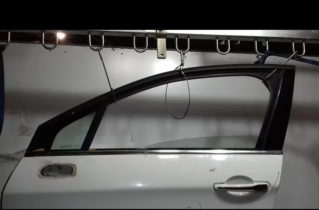 Porte avant gauche Citroën C5 III Break (RW_) 1.6 thp 155 (2009) occasion