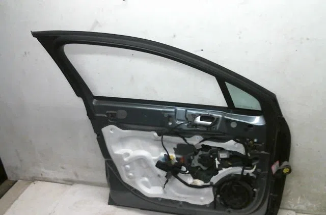 Porte avant gauche Citroen C5 III (RD_) 2.2 hdi (rd4hth) (2008-2011) occasion