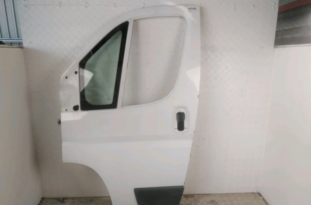 Porte avant gauche Fiat DUCATO Camion plate-forme-Châssis (250_) 100 multijet 2,2 d (2006) occasion