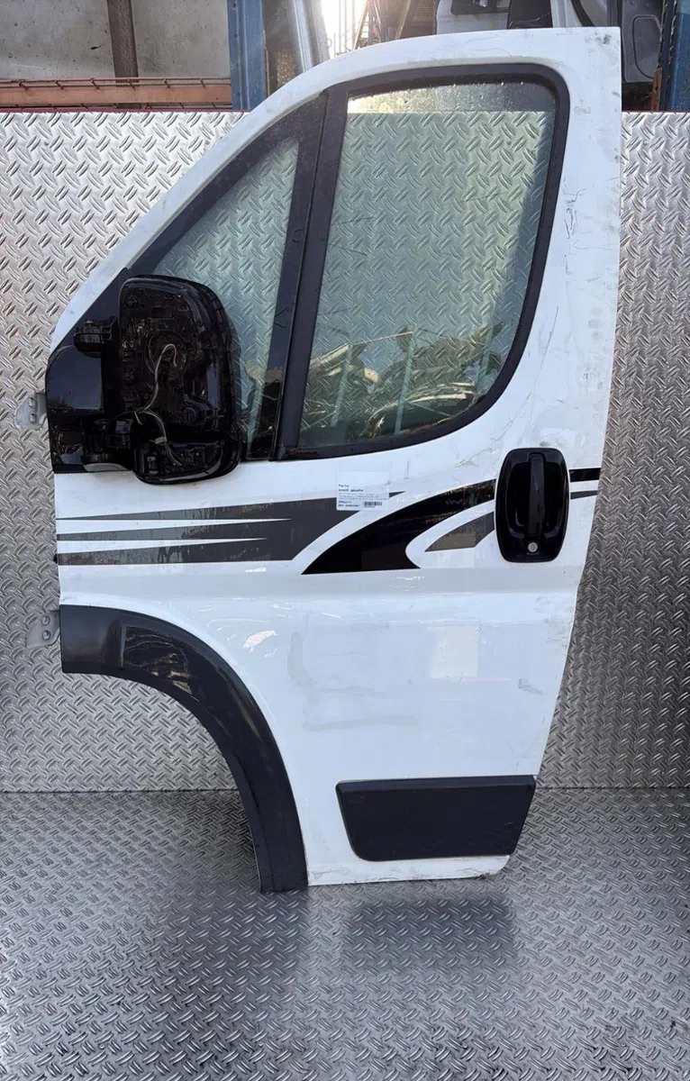 Porte avant gauche Fiat DUCATO Camion plate-forme-Châssis (250_) 150 multijet 2,3 d (2011) occasion