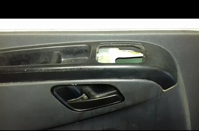 Porte avant gauche Fiat FIORINO Camionnette-Monospace (225_) 1.3 d multijet (225bxd1a, 225bxb1a, 225bxb11) (2007) occasi