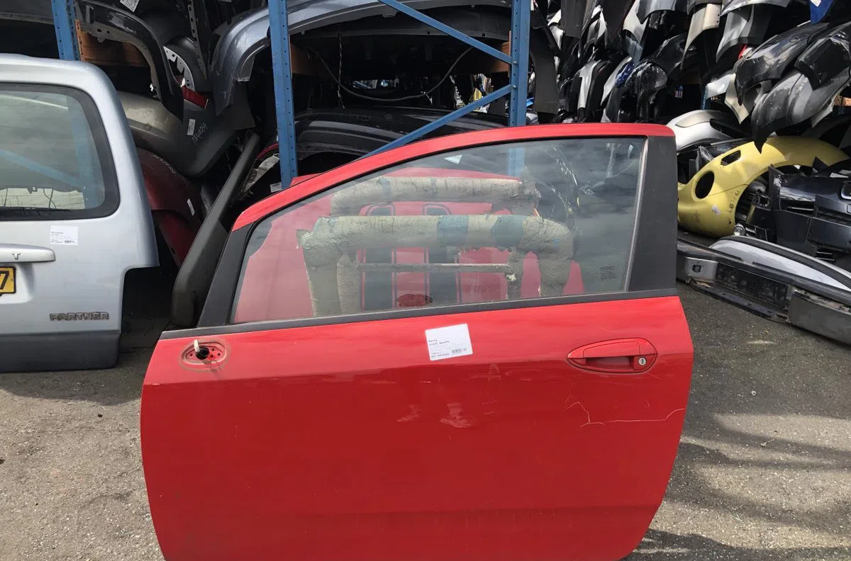 Porte avant gauche Fiat GRANDE PUNTO (199_) 1.6 d multijet (2008) occasion