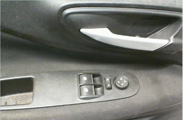 Porte avant gauche FIAT PUNTO III  1.3 Multijet 85ch occasion
