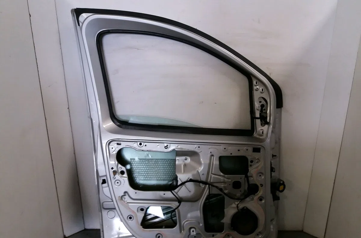 Porte avant gauche Fiat QUBO (225_) 1.3 d multijet (225cxb1a, 225axb1a, 225cxb11, 225axb11,... (2008) occasion