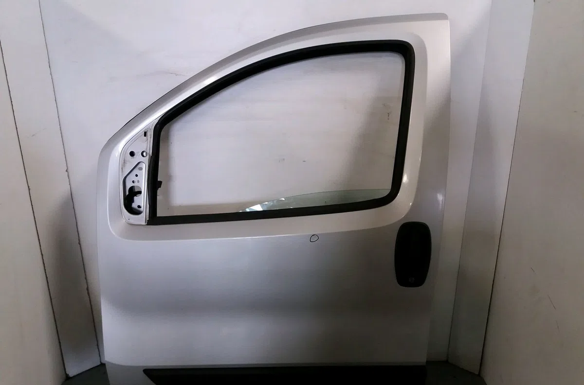 Porte avant gauche Fiat QUBO (225_) 1.3 d multijet (225cxb1a, 225axb1a, 225cxb11, 225axb11,... (2008) occasion