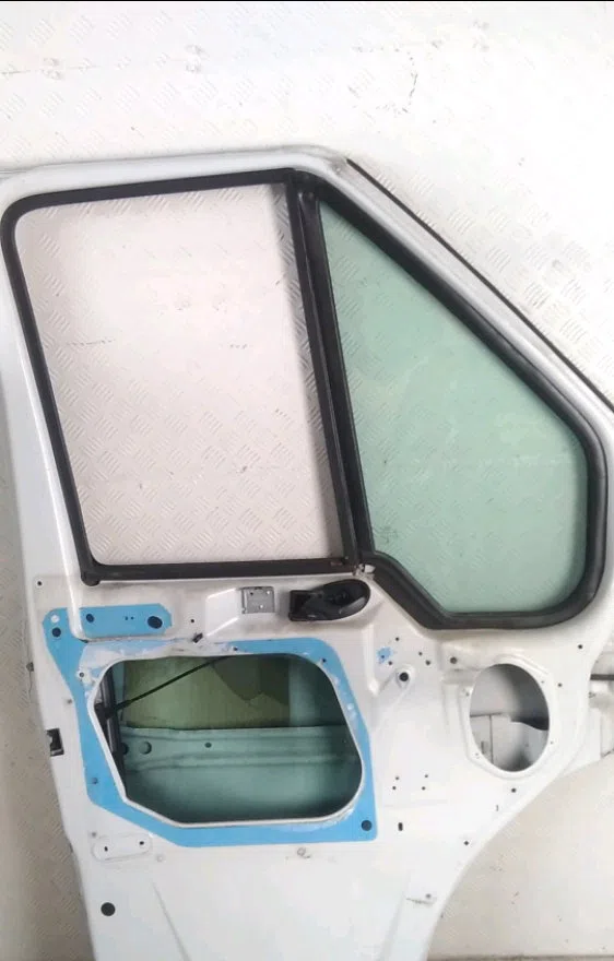 Porte avant gauche Ford TRANSIT Camionnette (FA_ _) 2.2 tdci (2011-2014) occasion