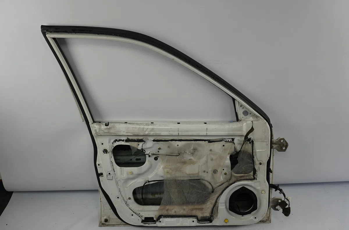 Porte avant gauche Hyundai PONY I (X-3) 1.3 i 12v (1994-2000) occasion
