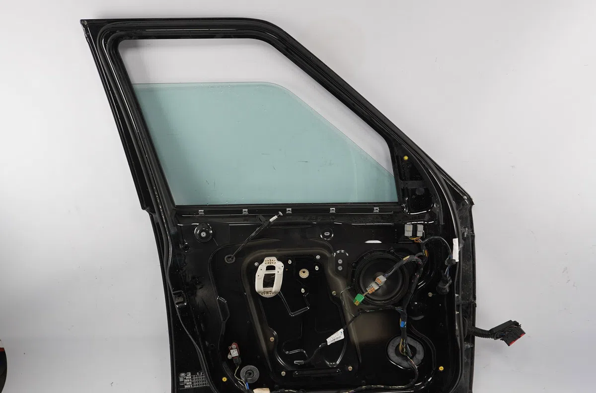 Porte avant gauche Land rover DISCOVERY III (L319) 2.7 td 4x4 (2004-2009) occasion