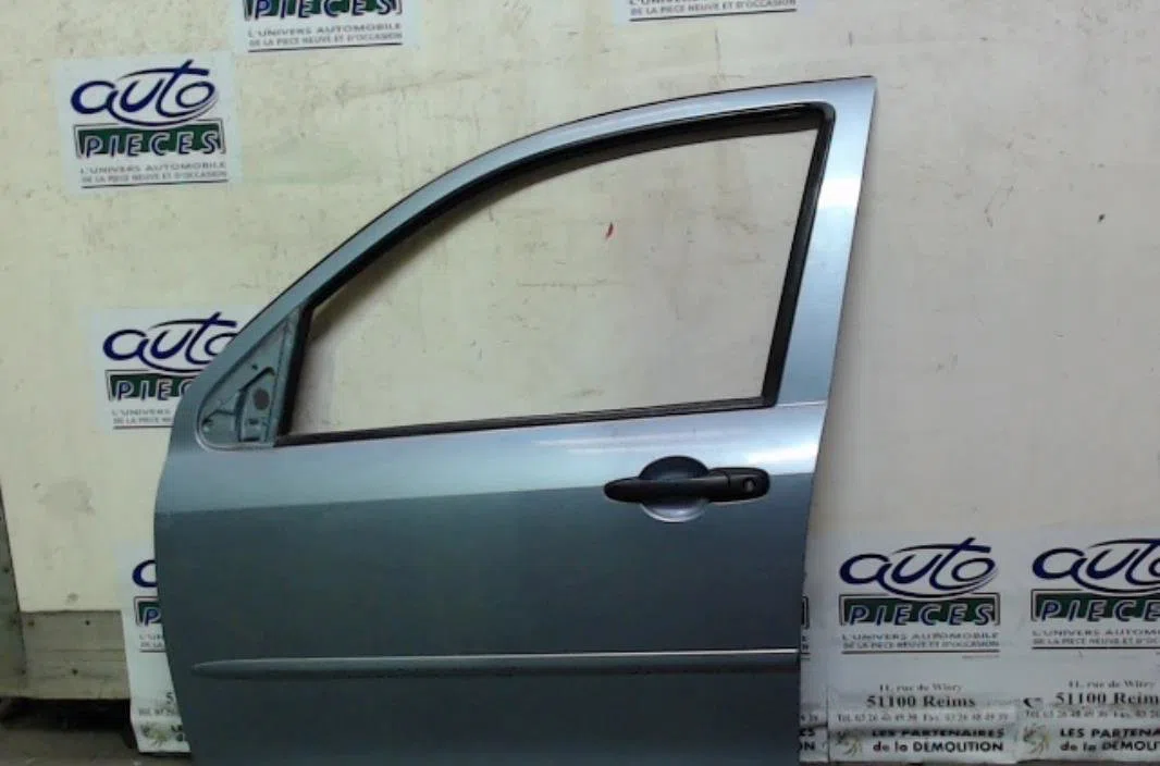 Porte avant gauche Mazda 2 (DY) 1.25 (dy3w) (2003-2007) occasion