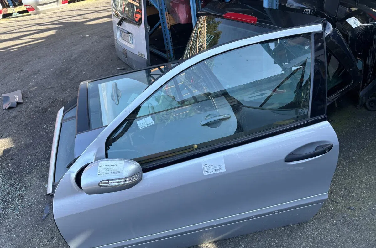 Porte avant gauche Mercedes-benz CLASSE C Coupe Sport (CL203) C 180 kompressor (203.746) (2002-2008) occasion