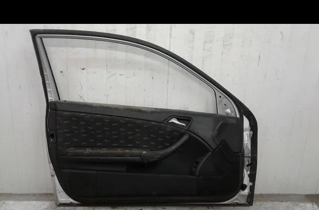 Porte avant gauche Mercedes-benz CLASSE C Coupe Sport (CL203) C 200 cdi (203.707) (2003-2008) occasion