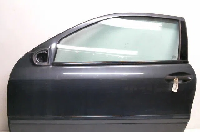 Porte avant gauche Mercedes-benz CLASSE C Coupe Sport (CL203) C 220 cdi (203.708) (2004-2008) 3 portes occasion