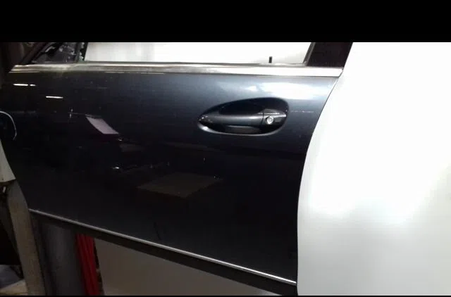 Porte avant gauche Mercedes-benz CLASSE C (W204) C 200 cdi (204.007, 204.006) (2007-2009) occasion