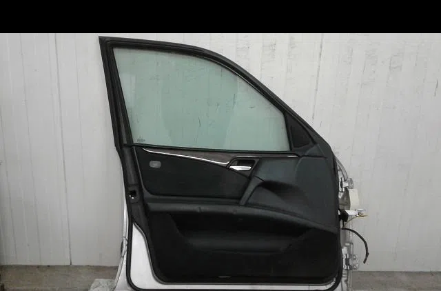 Porte avant gauche Mercedes-benz CLASSE E (W210) E 240 (210.061) (1997-2000) occasion