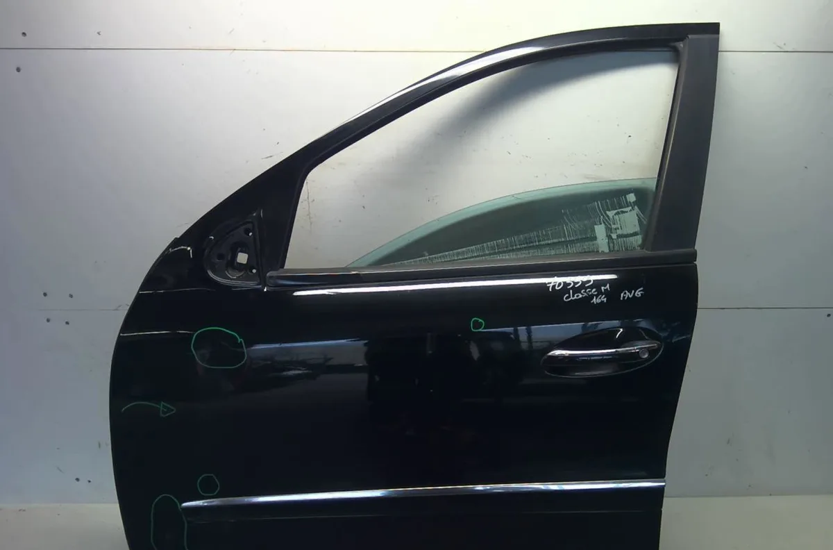 Porte avant gauche Mercedes-benz CLASSE M (W164) Ml 320 cdi 4-matic (164.122) (2005-2009) occasion