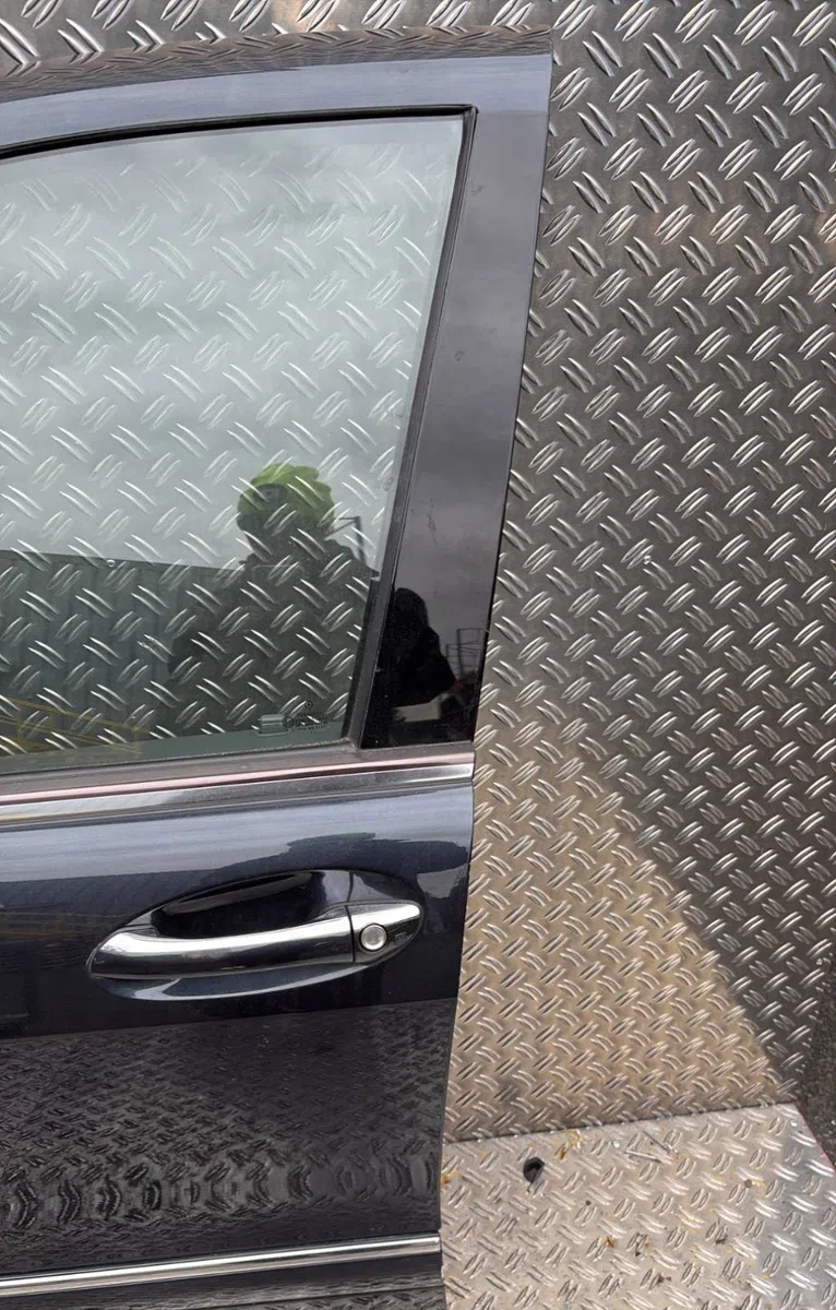 Porte avant gauche Mercedes-benz CLASSE S (W220) S 320 cdi (220.026, 220.126) (1999-2002) occasion