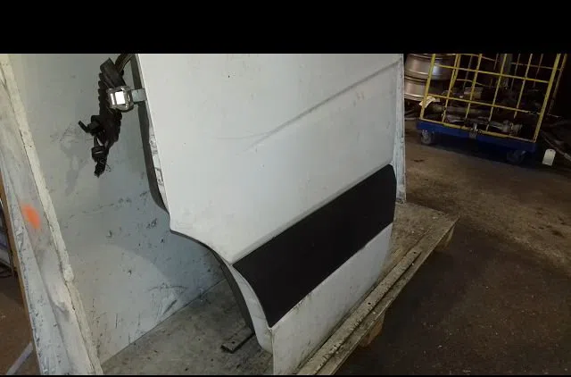 Porte avant gauche Mercedes-benz SPRINTER 3,5-t Camionnette (B907, B910) 316 cdi rwd (907.631, 907.633, 907.635, 907.637