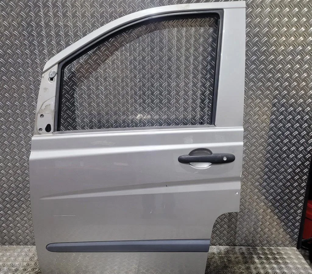 Porte avant gauche Mercedes-benz VITO - MIXTO Camionnette (W639) 113 cdi (639.601, 639.603, 639.605) (2010) occasion