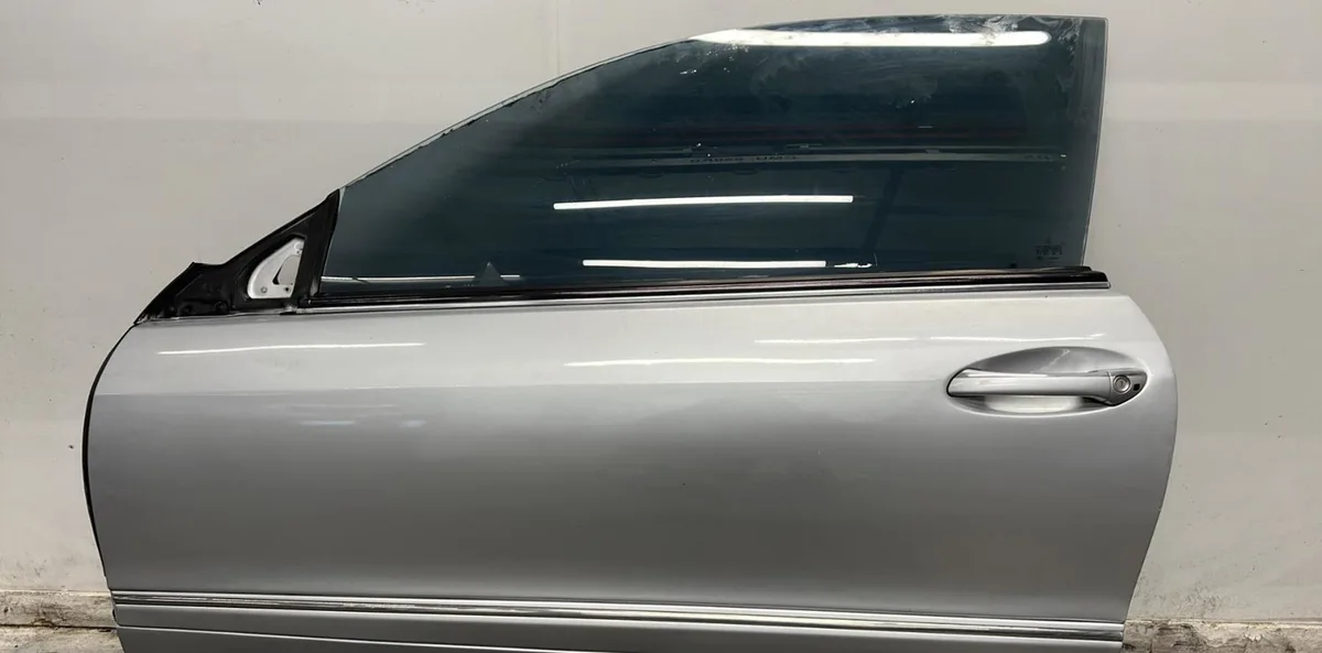 Porte avant gauche MERCEDES CLASSE CLK 209 COUPE occasion