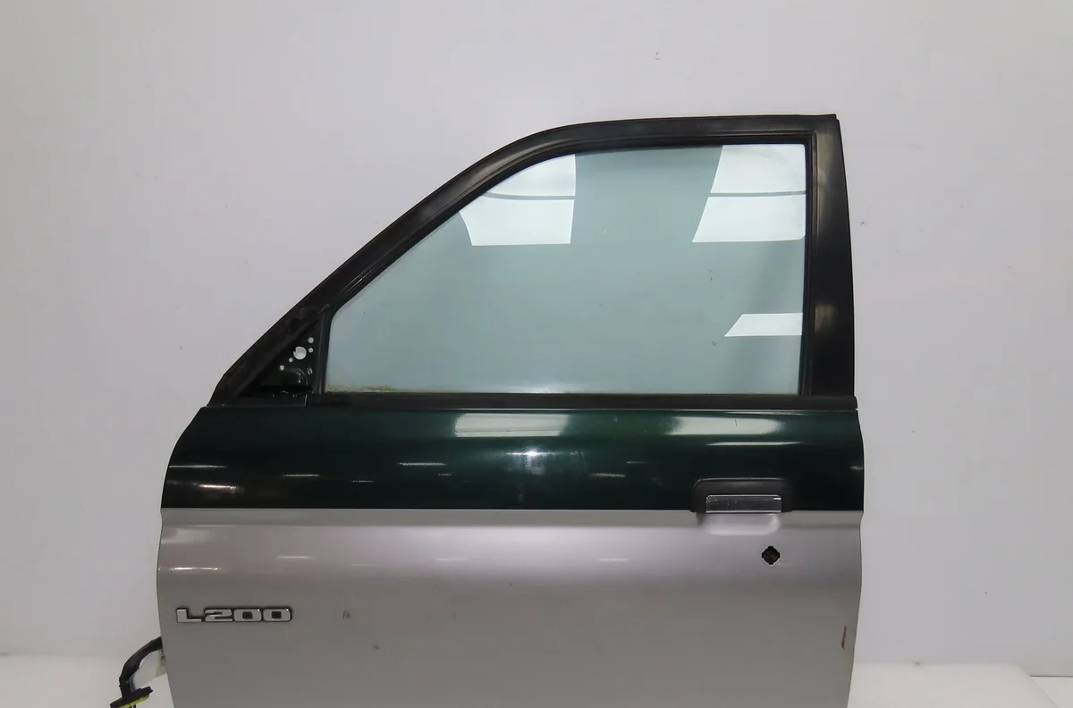 Porte avant gauche MITSUBISHI L200 II 2001 occasion
