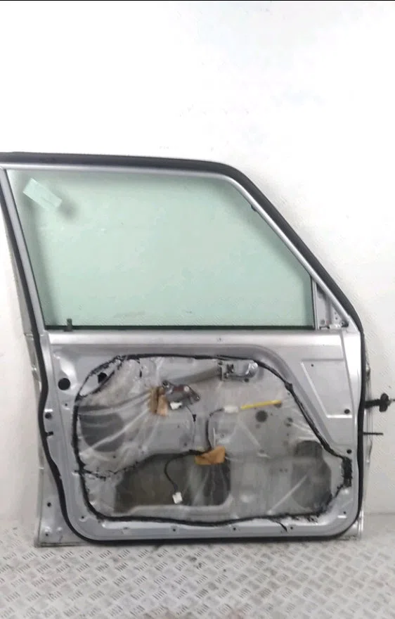 Porte avant gauche Mitsubishi PAJERO II (V3_W, V2_W, V4_W) 2.5 td 4wd (v24c, v24w) (1990-1999) occasion
