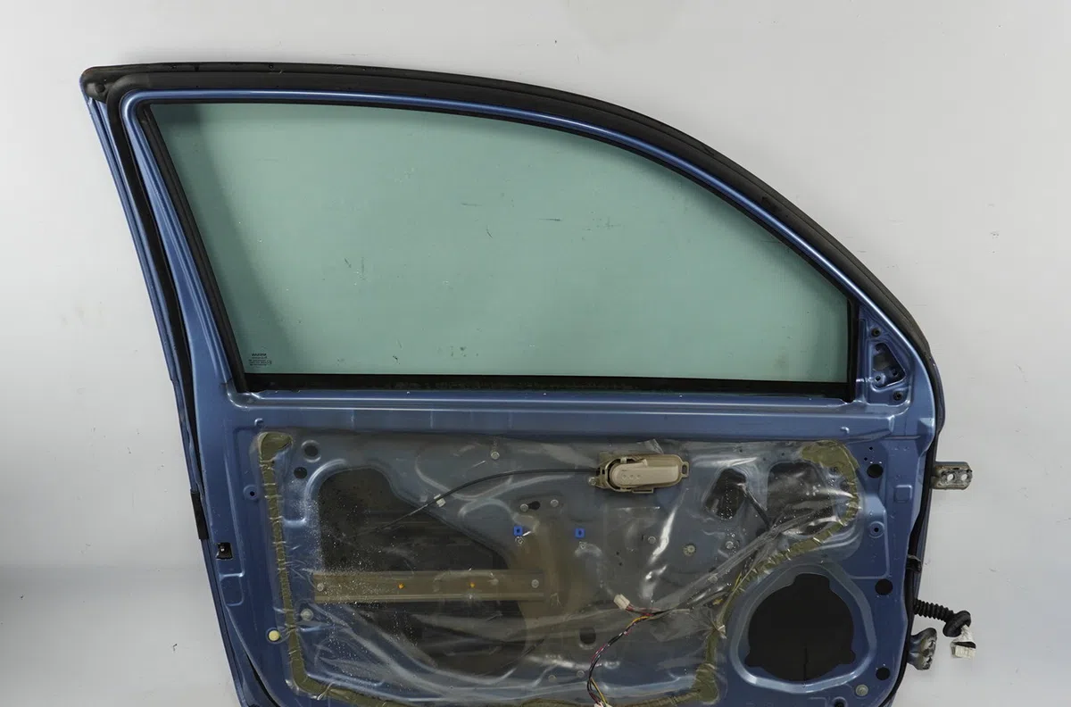 Porte avant gauche Nissan MICRA III (K12) 1.2 16v (2003-2010) occasion
