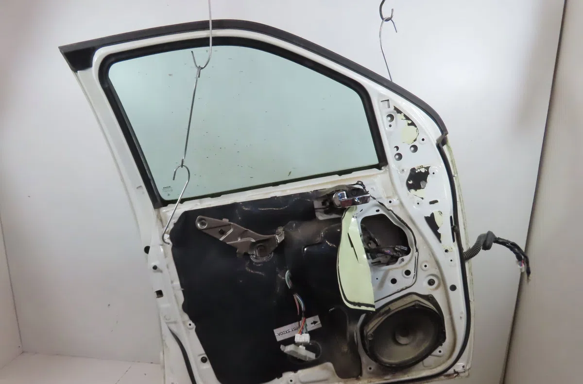 Porte avant gauche NISSAN NAVARA occasion