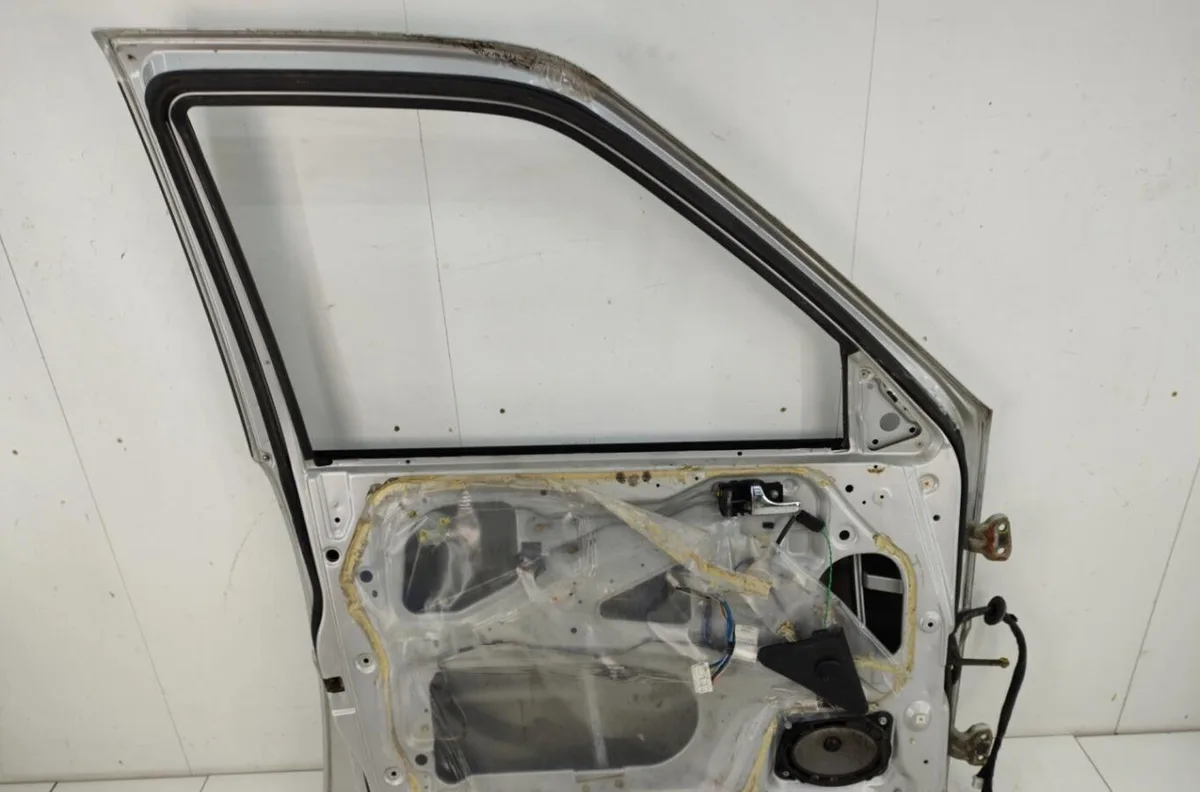Porte avant gauche NISSAN TERRANO 2 PHASE 4 occasion